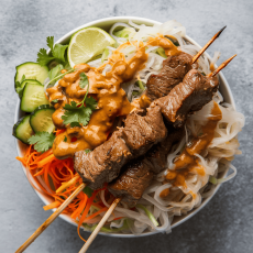 Beef Satay Bowl with Vermicelli & Vegetables 